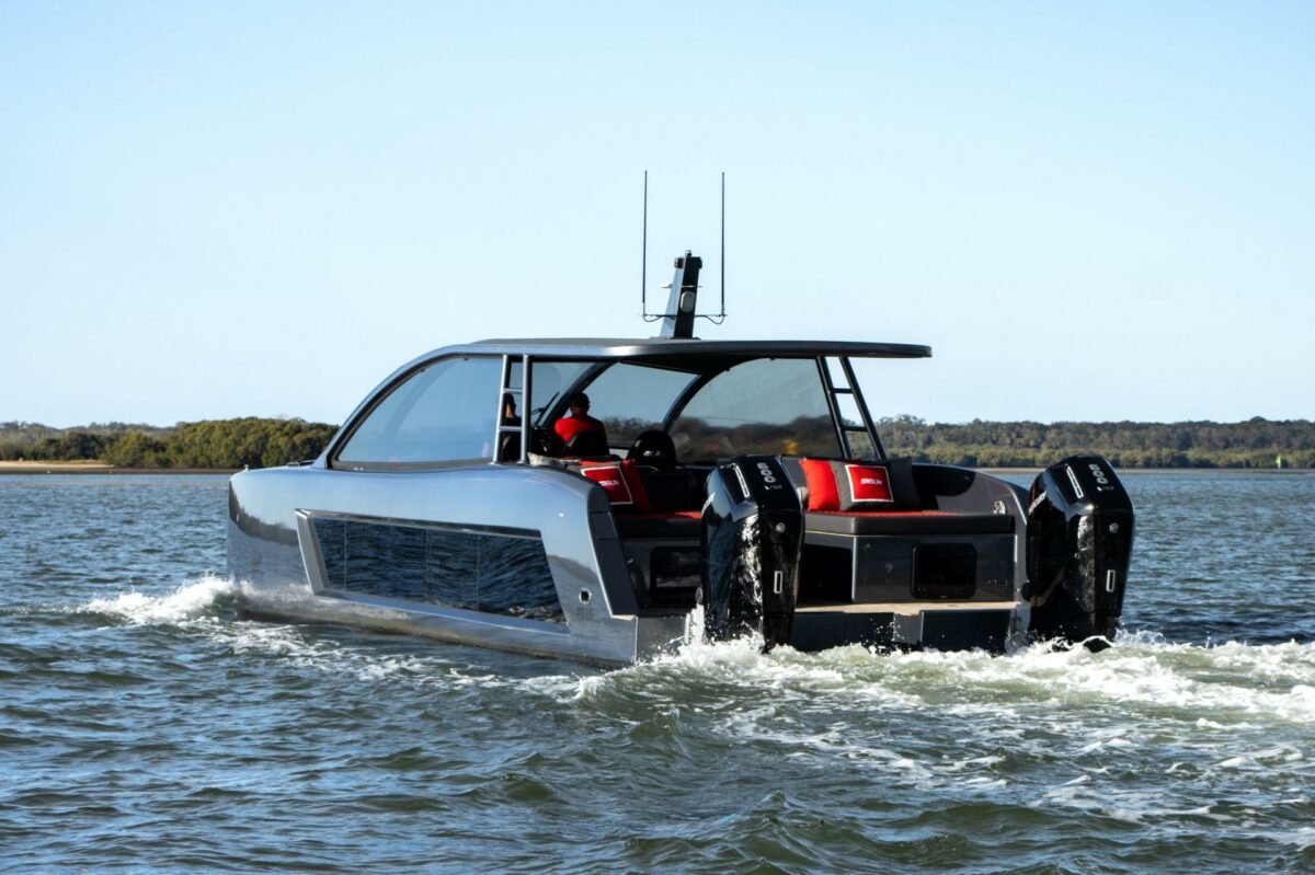 STEALTH 50 CATAMARAN - Image 2