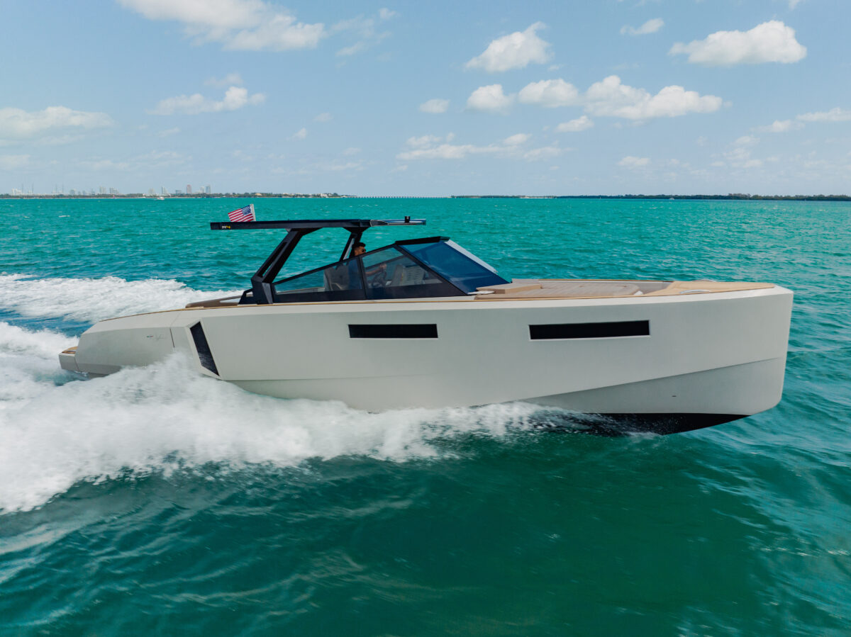 EVO YACHTS "R4" WALKAROUND - 2024 - Image 2