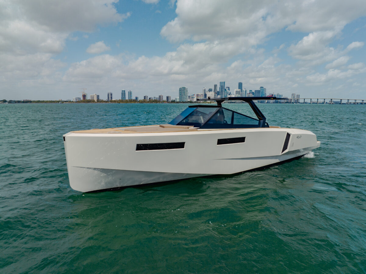 EVO YACHTS "R4" WALKAROUND - 2024