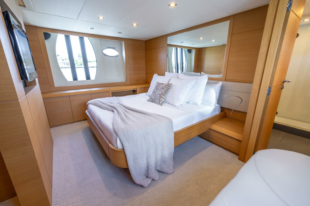 PERSHING 64 - Image 10