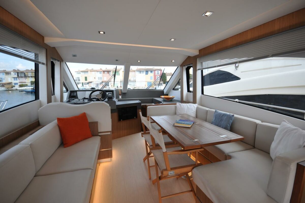 CAYMAN YACHTS F52 - 2020 - Image 13